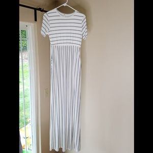 Stripped maternity dress.